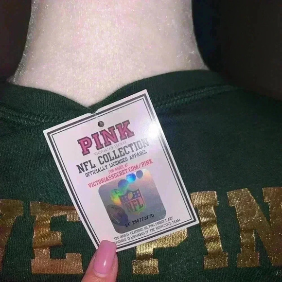 RARE NWT Victoria’s Secret PINK Green Bay Packers long sleeve size small - Picture 7 of 8
